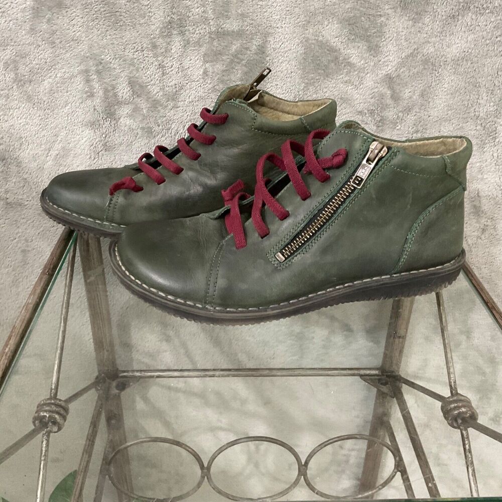 Aplauso Leather ankle Booties women’s Euro Sz 37 /US 7M  Green